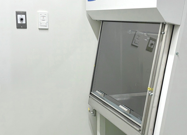 安全キャビネットの写真